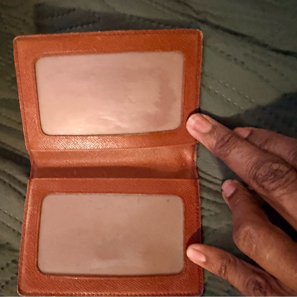 Louis Vuitton ID card holder - Picture 2 of 10